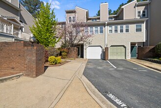 7010 Sandy Forks Rd in Raleigh, NC - Building Photo - Building Photo