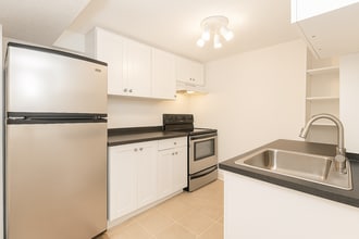 2535 Trondheim Cres in Mississauga, ON - Building Photo - Building Photo