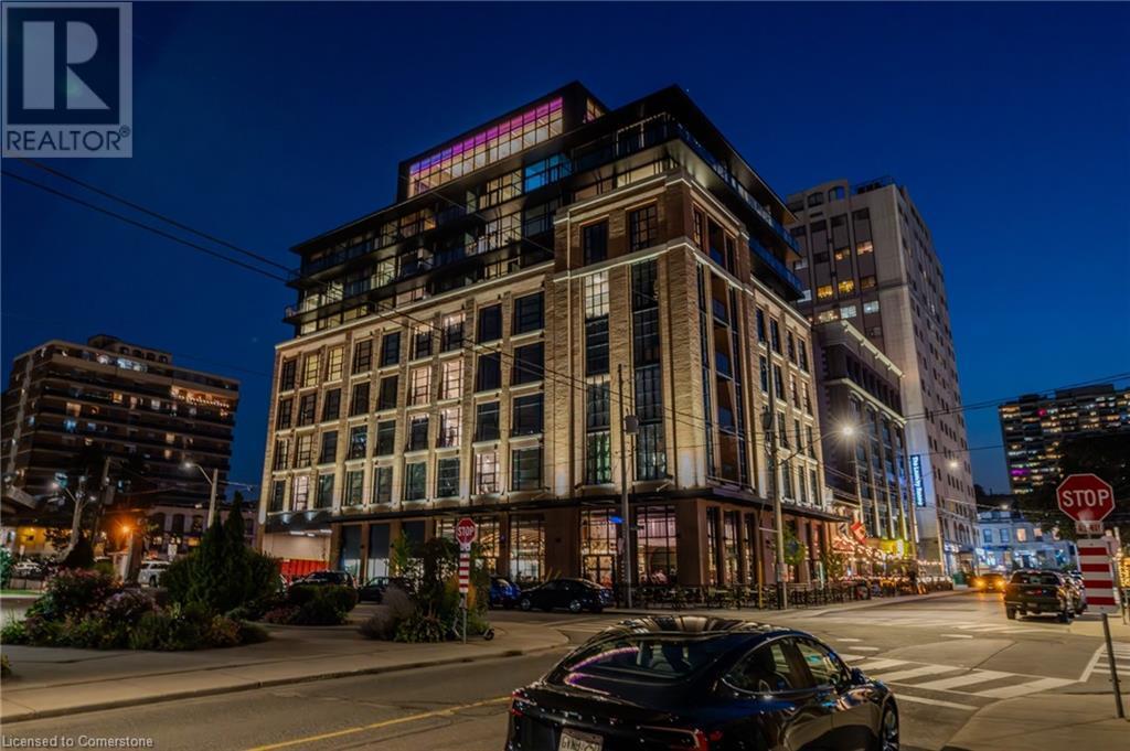 24 Augusta St in Hamilton, ON - Building Photo