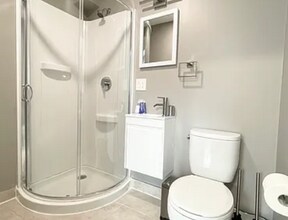 23 Temple St, Unit E3 in Boston, MA - Building Photo - Building Photo