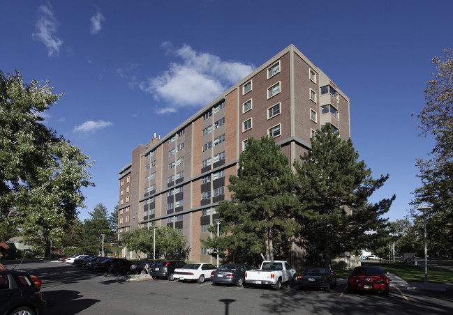 A.B. Hirschfield Towers in Denver, CO - Foto de edificio - Building Photo