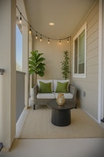 2729 Sunrise Way in Pomona, CA - Foto de edificio - Building Photo