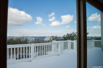 333 Dune Rd in Westhampton Beach, NY - Building Photo - Building Photo