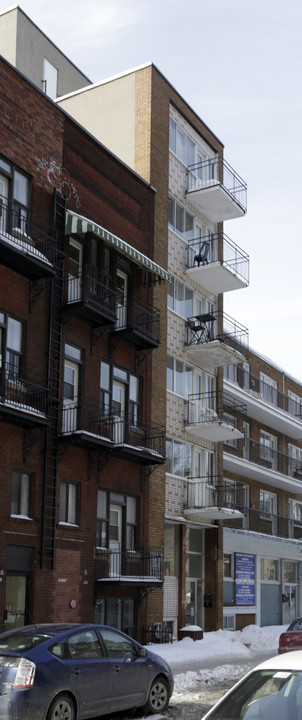 3462 Aylmer Rue in Montréal, QC - Building Photo