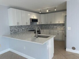 4151 Eastridge Cir in Pompano Beach, FL - Building Photo
