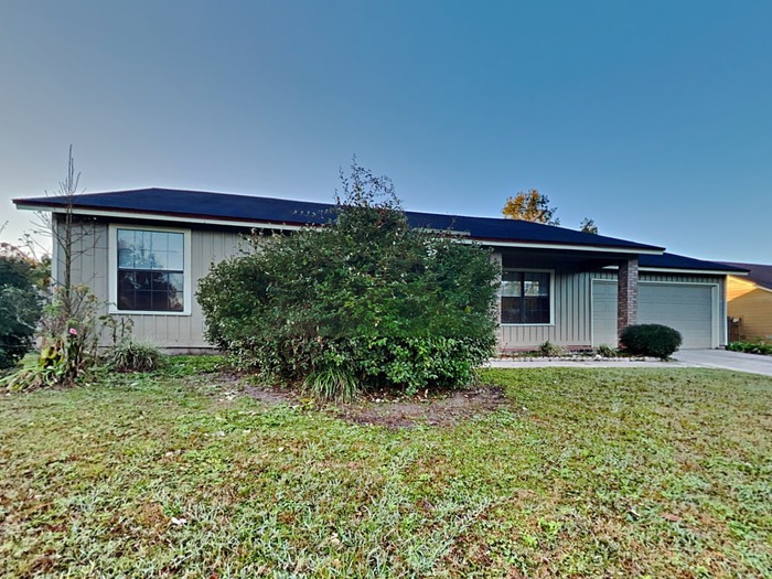 2295 Richard Lee St in Orange Park, FL - Building Photo