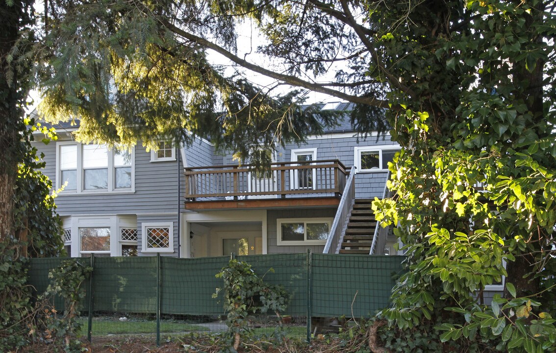 1111 18th Ave in Seattle, WA - Foto de edificio