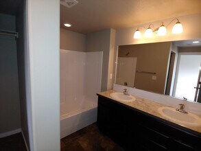 13306 N Leavenworth Loop in Hayden, ID - Building Photo - Building Photo