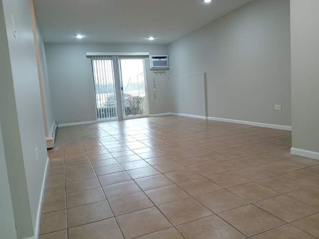 876 Crimson Ct in Prospect Heights, IL - Building Photo - Building Photo