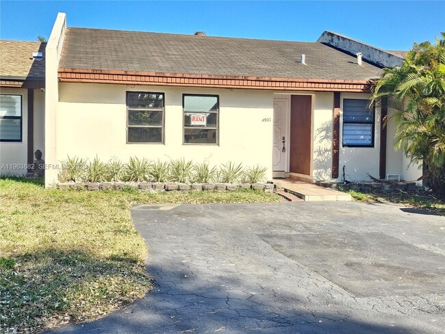 property at 4907 SW 137th Ct