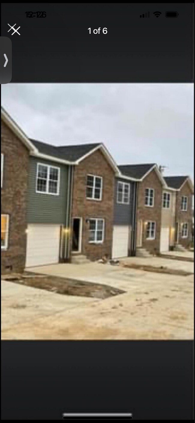 1295 Adams Ave in Milton, WV - Building Photo - Building Photo