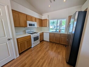 7640 Natures Song St in Las Vegas, NV - Building Photo - Building Photo