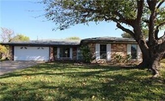 614 N 21st St in Copperas Cove, TX - Building Photo