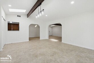 4996 Triana St in San Diego, CA - Building Photo - Building Photo