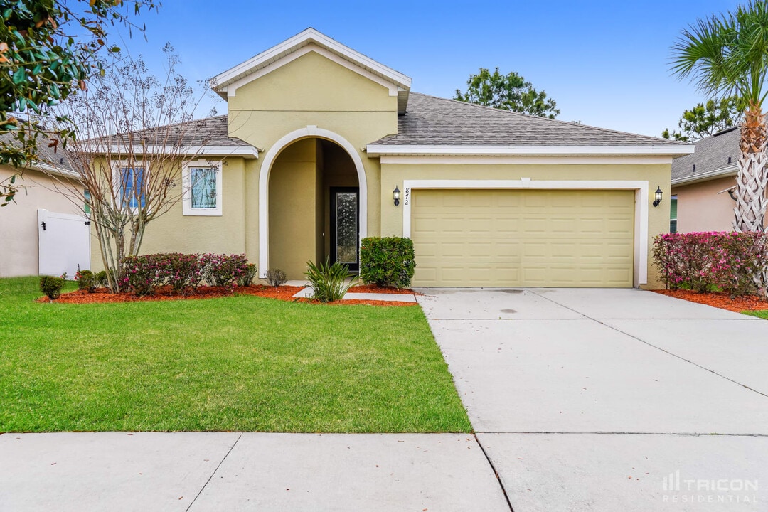 872 Marisa Ln in Kissimmee, FL - Building Photo