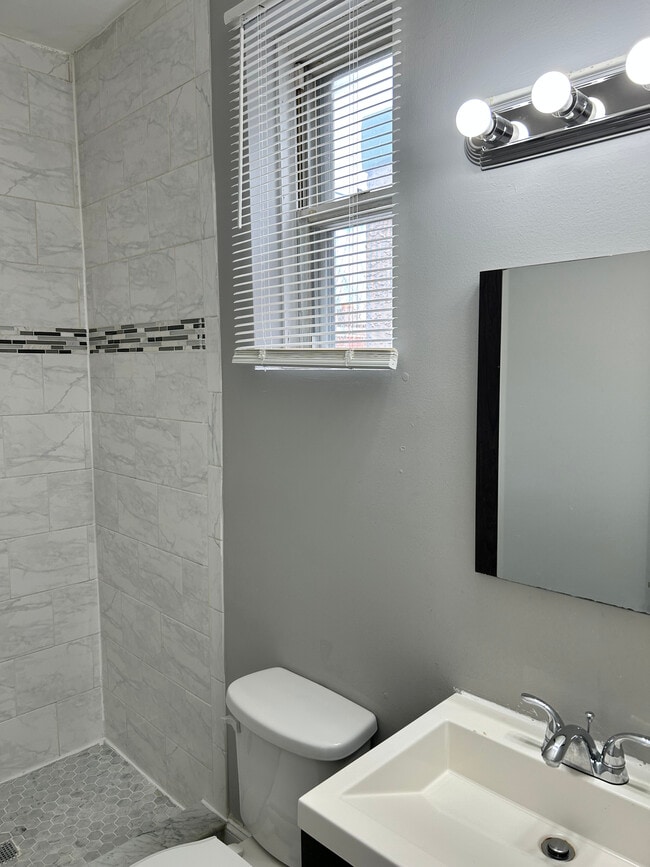 property at 2029 S Frazier St