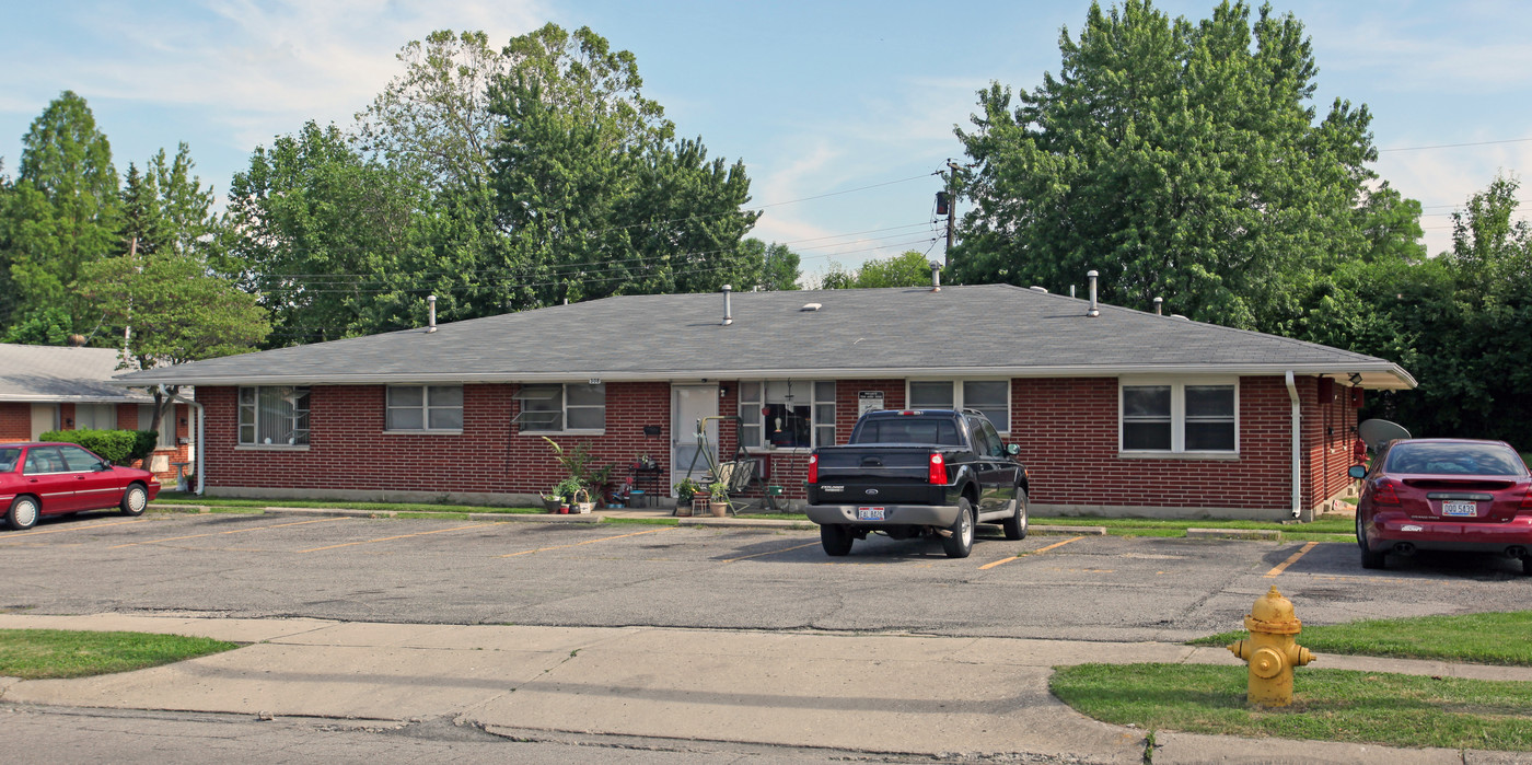 308 Kenbrook Dr in Vandalia, OH - Building Photo