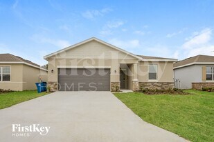 328 Corbel Ln in Bartow, FL - Building Photo