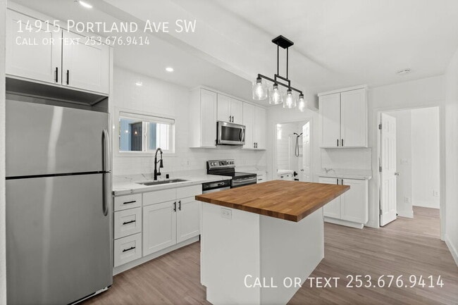 property at 14915 Portland Ave SW