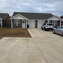 129 SW 145th Rd in Warrensburg, MO - Building Photo