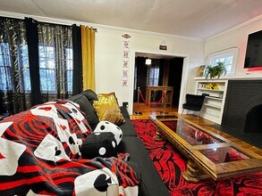 3874 Summit Park Rd in Cleveland Heights, OH - Building Photo - Building Photo