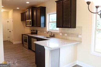 428 Grand Magnolia St in Jackson, GA - Building Photo - Building Photo