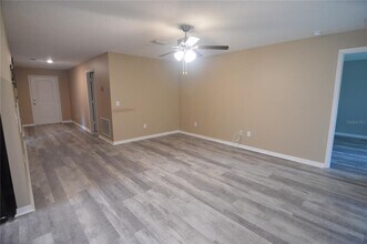 6898 Redbay Dr in Brooksville, FL - Building Photo - Building Photo