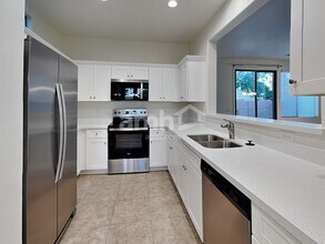 2930 S Cole Dr in Gilbert, AZ - Building Photo - Building Photo