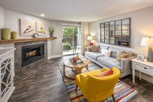 Campbell Run in Woodinville, WA - Building Photo