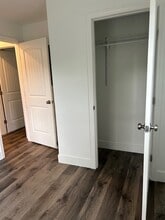 72 Oak Grove St in Veazie, ME - Building Photo - Building Photo