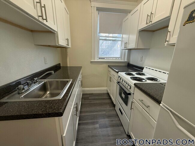 1185 Boylston St