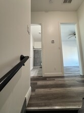 1537 9th St, Unit Beautifully Renovated 2BR in Oakland, CA - Building Photo - Building Photo