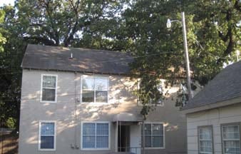 1723 Oak Knoll Dr in Haltom City, TX - Foto de edificio