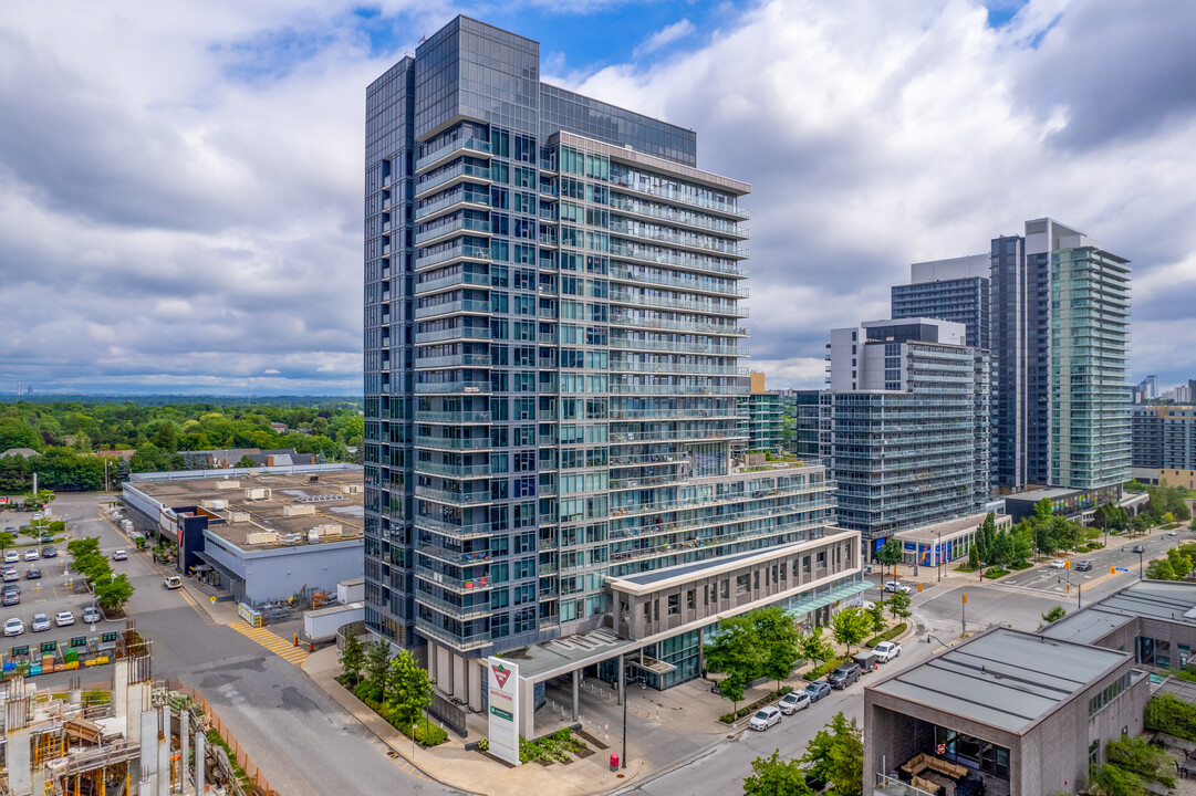 Tango 2 in Toronto, ON - Building Photo