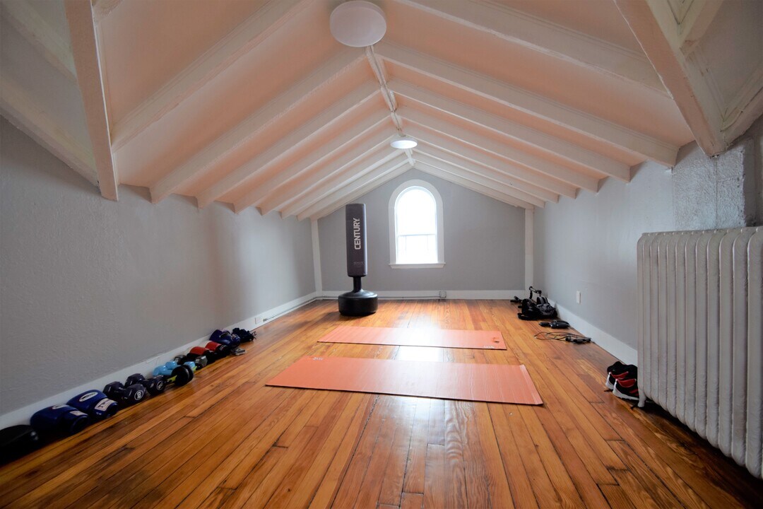 235 Chestnut Hill Ave, Unit 1 in Boston, MA - Building Photo