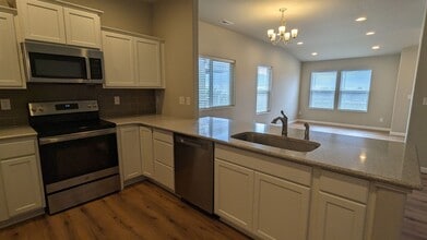 924 Petra Hts in Colorado Springs, CO - Building Photo - Building Photo