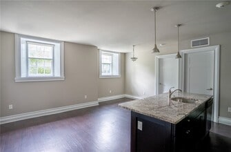 300 Alexander St in Rochester, NY - Building Photo - Building Photo