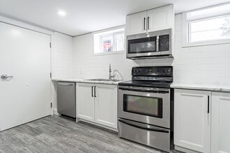 7 Martha Ct in Welland, ON - Building Photo - Building Photo