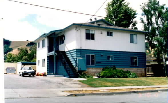 17695 Crest Ave in Morgan Hill, CA - Building Photo - Building Photo