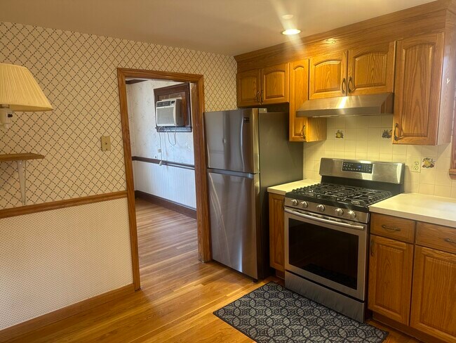 235 Ashcroft Rd, Unit 1