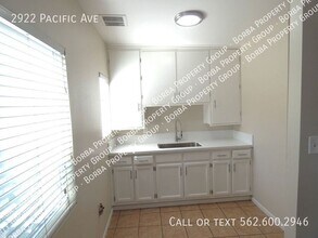 2922 Pacific Ave in Long Beach, CA - Building Photo - Building Photo
