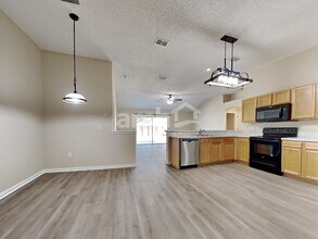 8373 Swanton Ln in Jacksonville, FL - Building Photo - Building Photo