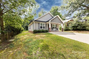 611 Harris St NW in Concord, NC - Building Photo