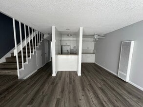 4024 Emerald St in Torrance, CA - Building Photo - Building Photo