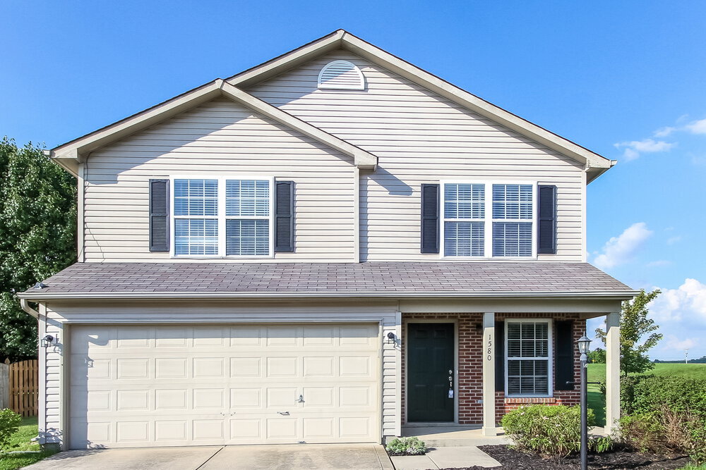 1580 Cold Spring Dr in Brownsburg, IN - Building Photo