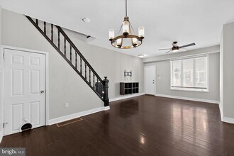 2541 S Mole St in Philadelphia, PA - Building Photo - Building Photo