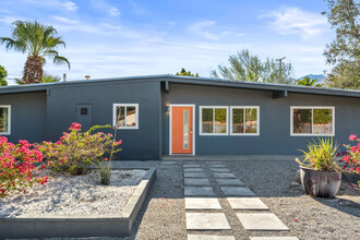 1950 N Magnolia Rd in Palm Springs, CA - Building Photo - Building Photo