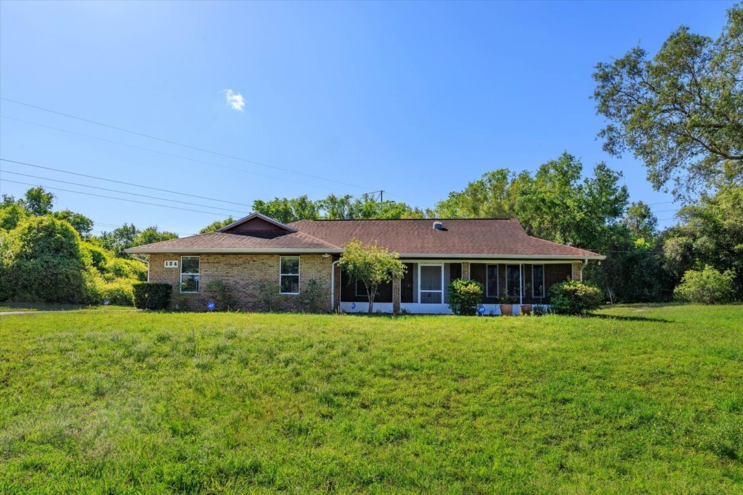 104 Rosemont Ct in Debary, FL - Building Photo