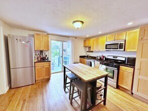 364 Sumner St in Boston, MA - Building Photo - Building Photo