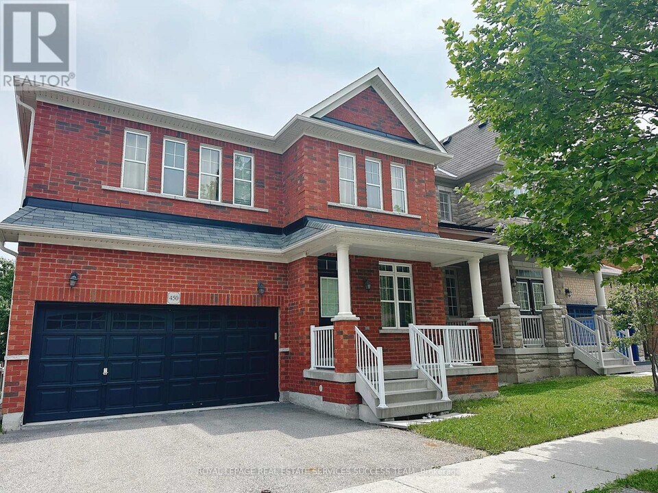 450 HARKIN Pl in Milton, ON - Building Photo